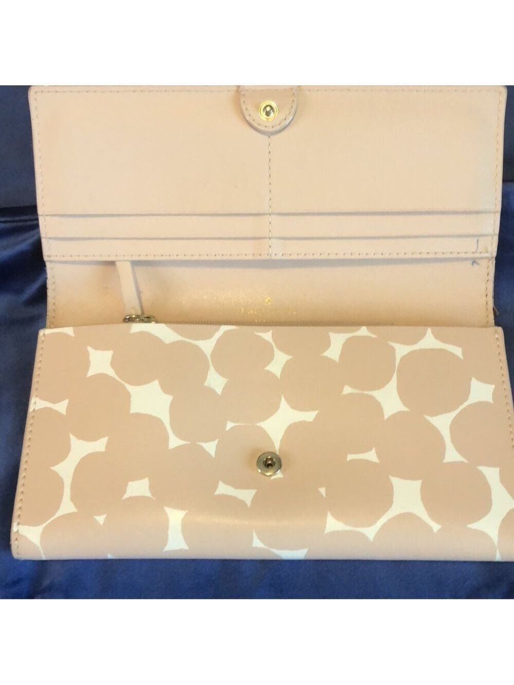 Kate Spade New York Putnam Drive Splodge Cyra Dot Large Flap Wallet - Picture 4 of 12
